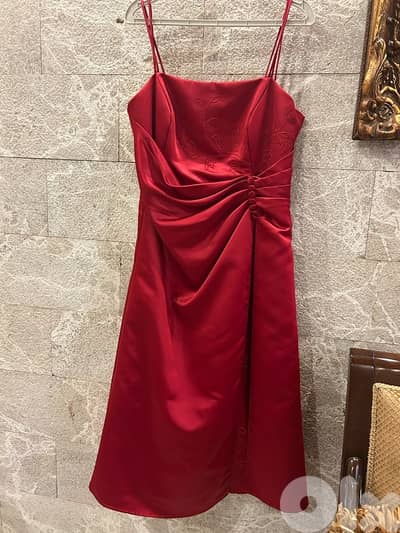 Midi red dress size L