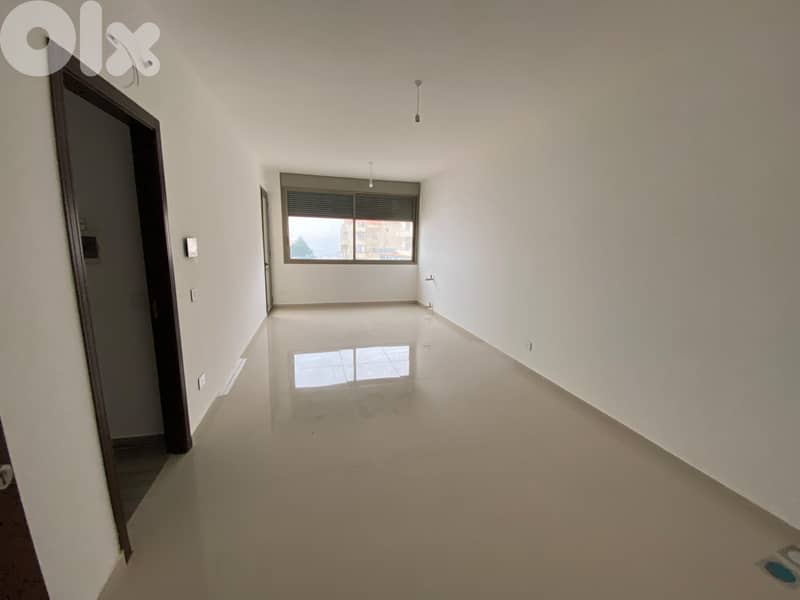 Apartment for sale in Halat - شقة للبيع في حالات 0