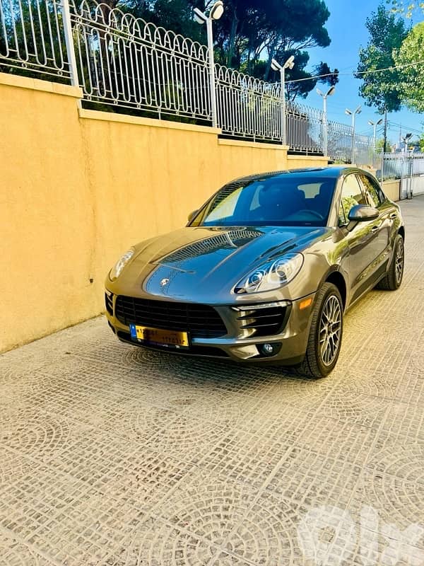 Porsche Macan 2016 0