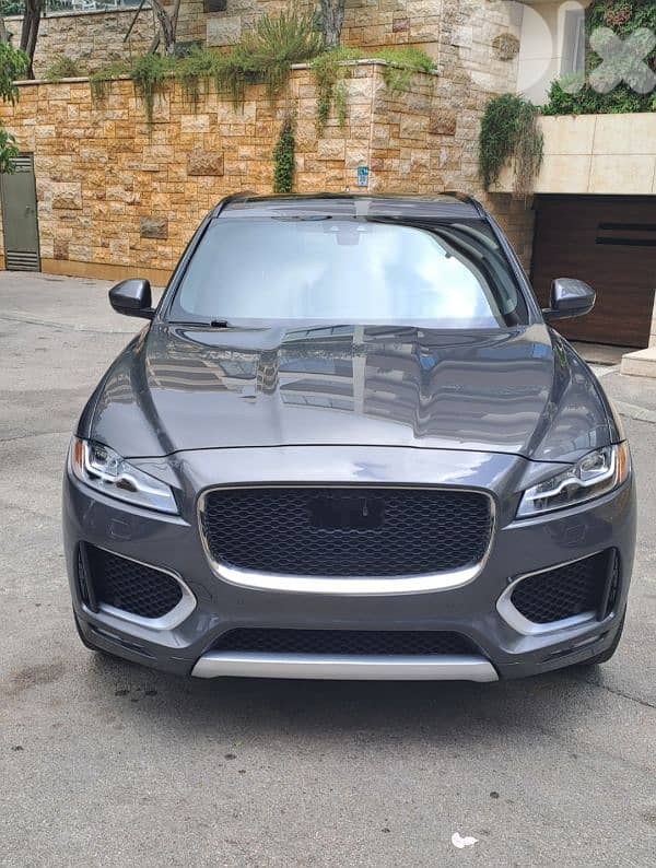 Jaguar F-Pace 2017 0