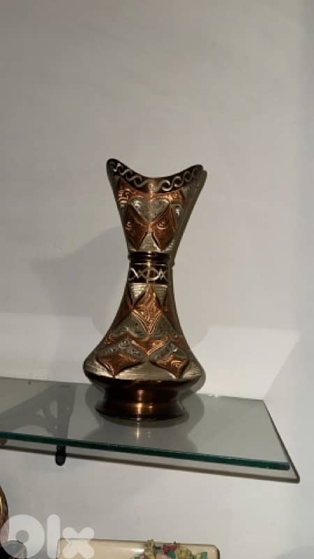 Brass vase 0