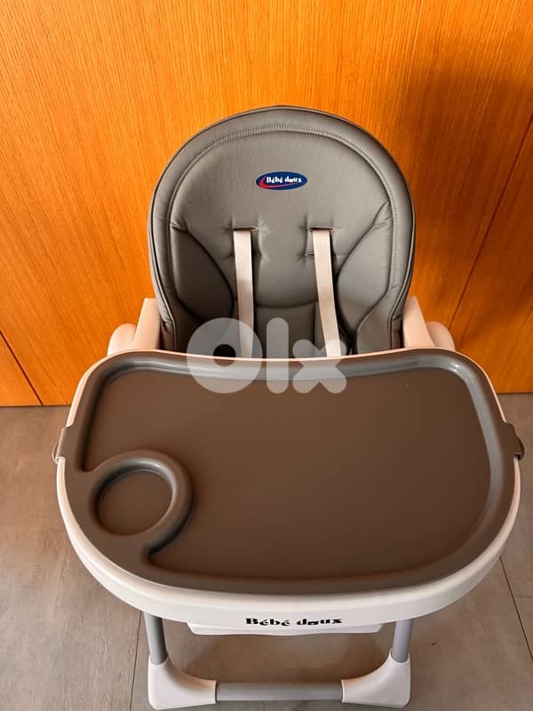 High chair 3