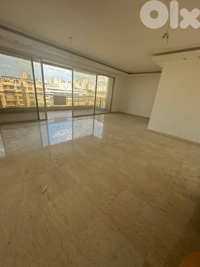 Spacious Apartment For Sale In Jnah 0
