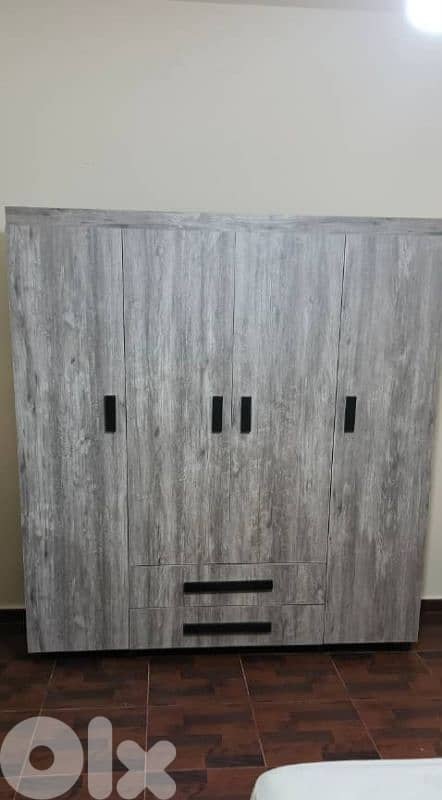 خزانة اربع درف 180 سم 0