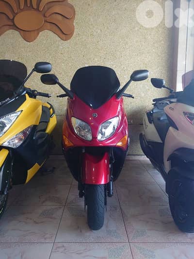 tmax Yamaha
