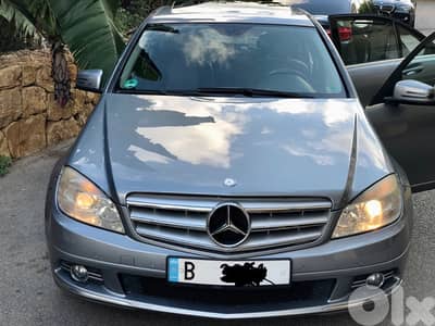 Mercedes-Benz 200 Series 2009