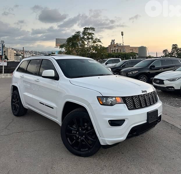 Grand Cherokee Altitude 2019 0