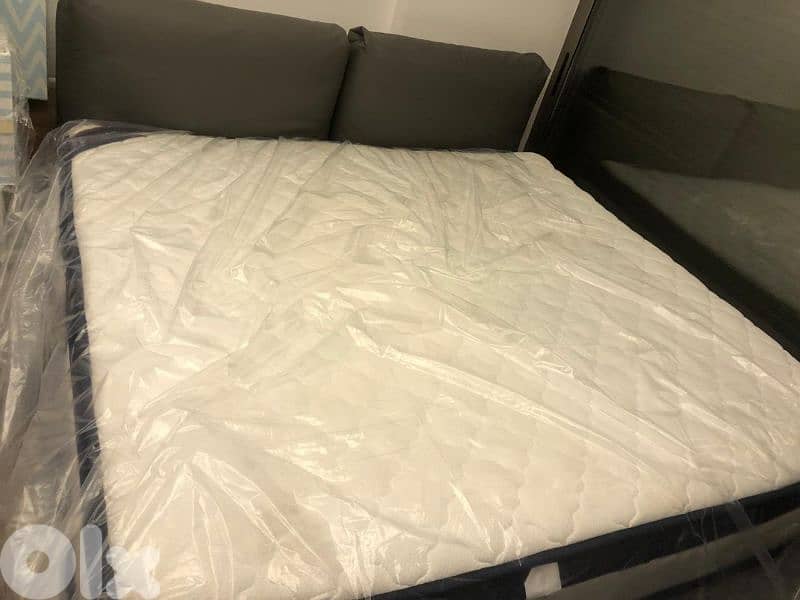Double Bed 0