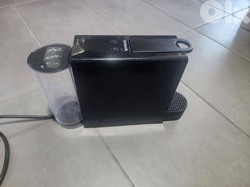Nespresso Coffee machine (Essenza Mini) 2