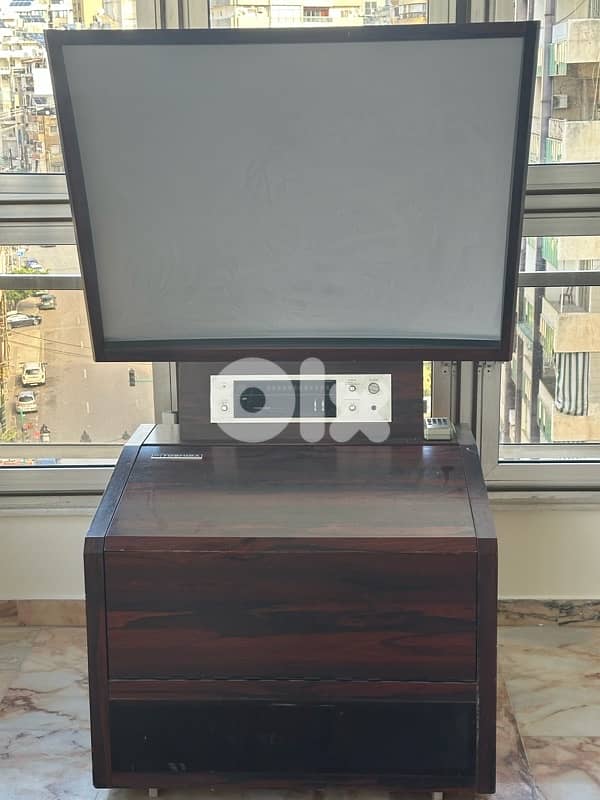 Toshiba projection TV 0