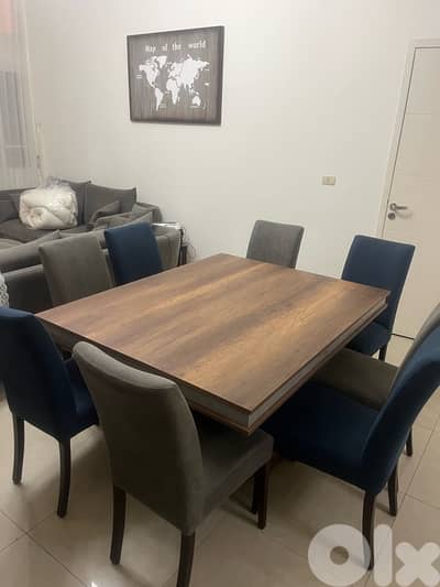 dining room like new in excellent condition