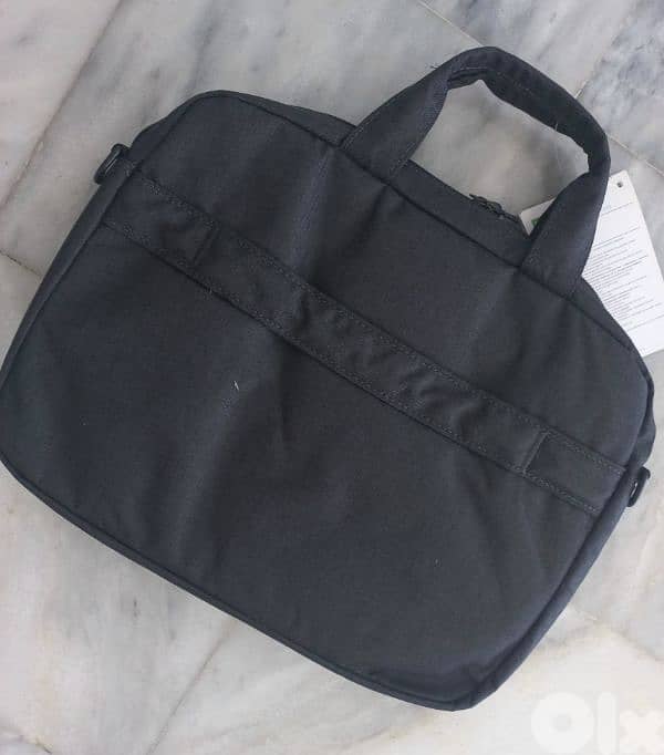 Lenovo 15.6" Laptop Black Casual Toploader 3