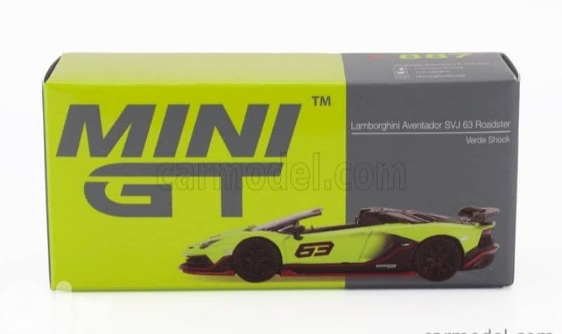 Lamborghini Aventador SVJ Roadster 2022 diecast car model 1;64. 3