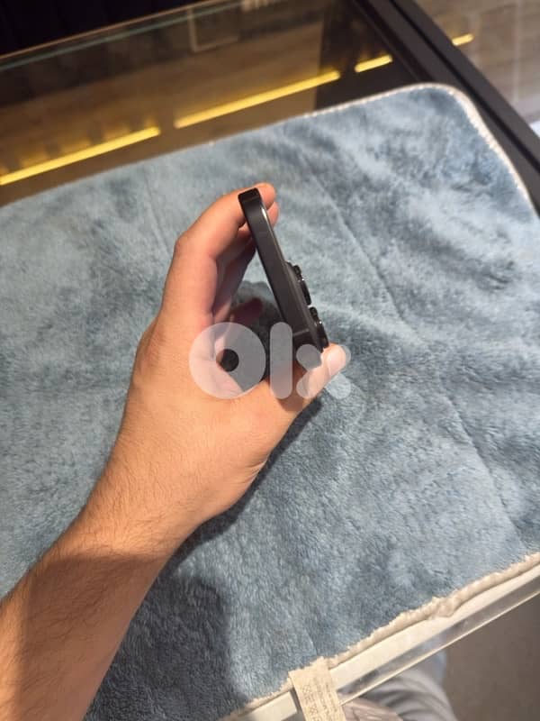 USED IPHONE 16 PRO 256 GB BLACK 4