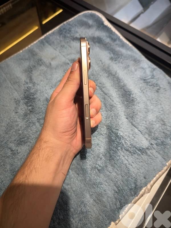 USED IPHONE 16 PRO 512 GB DESERT 5