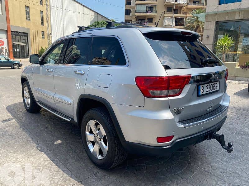 Jeep Cherokee 2011 0