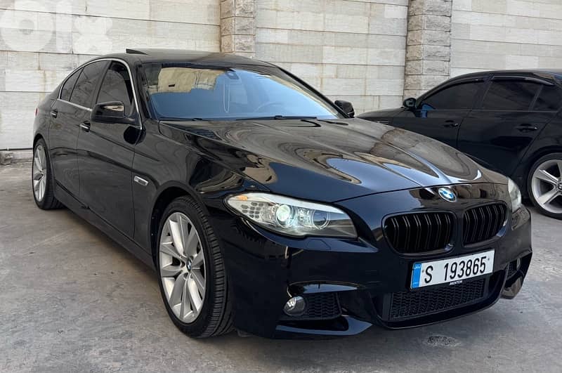 BMW 5-Series 2011 0