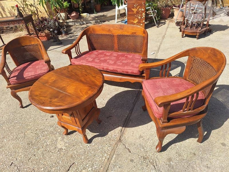 طقم صالون خشب ورد من الروائع انتيك مميز مع طاولة 3