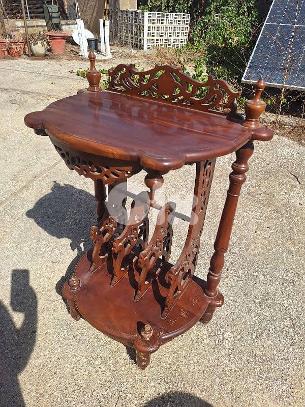 طاولة مميزة خشب ورد رائعة جدا سعر لقطة 2