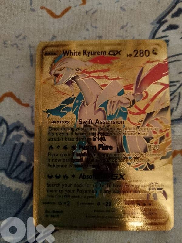 White kyurem pokemon golden card. 0