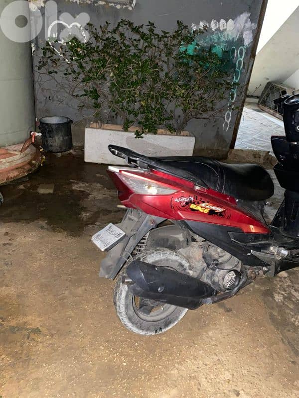 lindy azzo 125cc 0