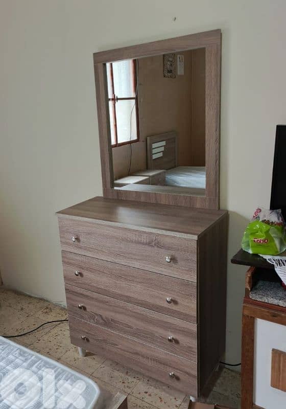 شفنيرة مع مرايا 80 سم 0