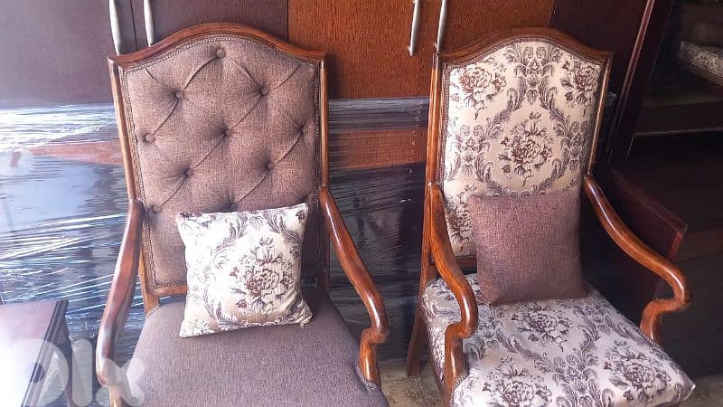 طقم كنبايات شغل توصاية خشب زان خمس قطع وطاولة 1