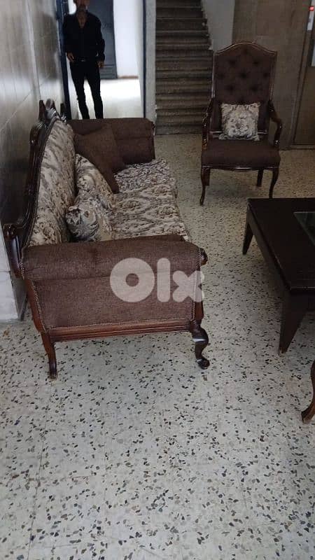 طقم كنبايات شغل توصاية خشب زان خمس قطع وطاولة 3