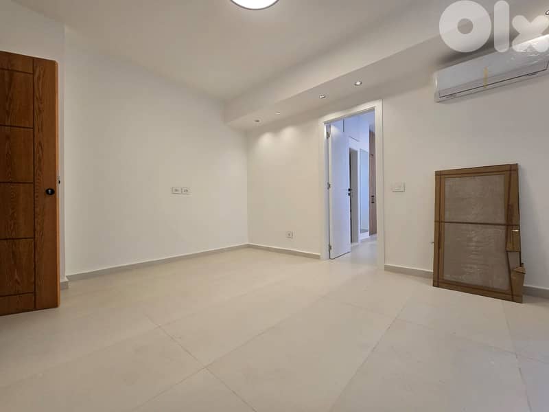 RA25-4409 Apartment for Rent in Hamra – 60m² – شقة للإيجار في الحمرا 0