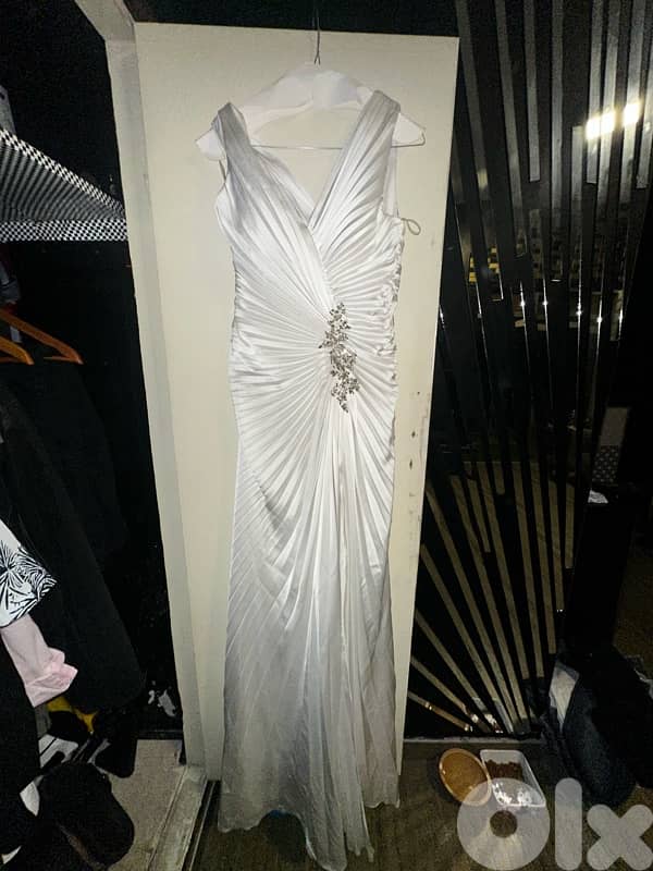 white dress 2