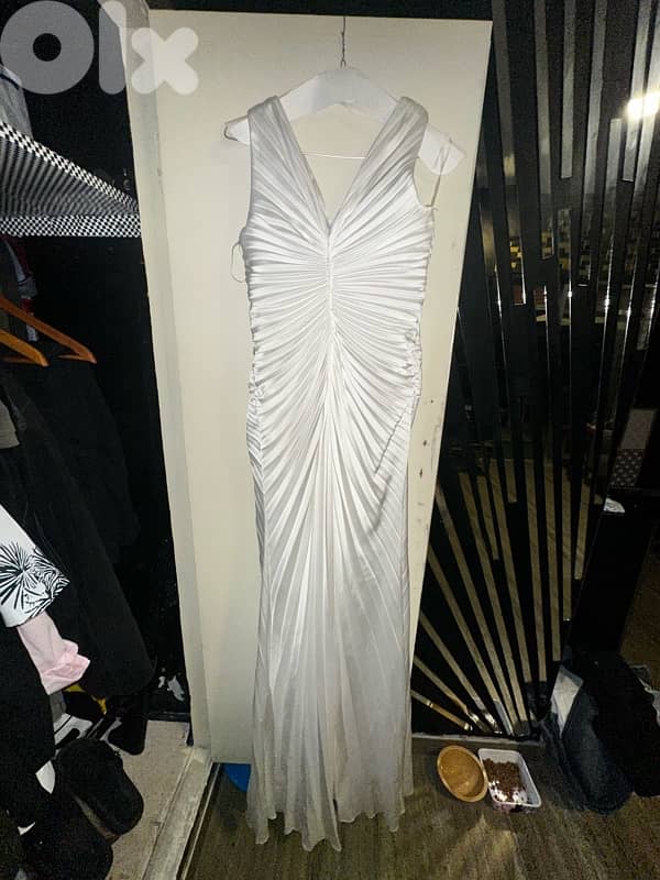 white dress 3
