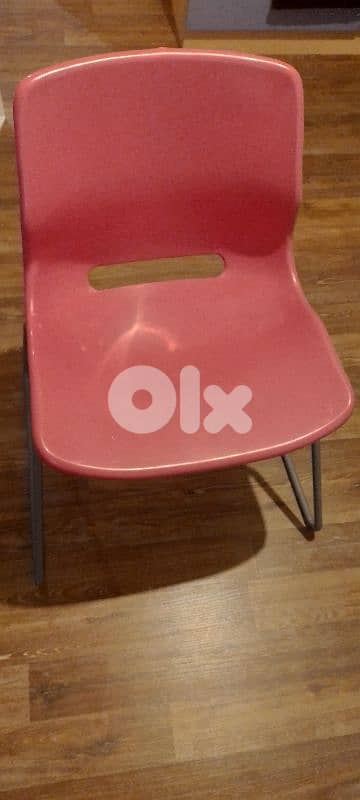 girls desk with chair