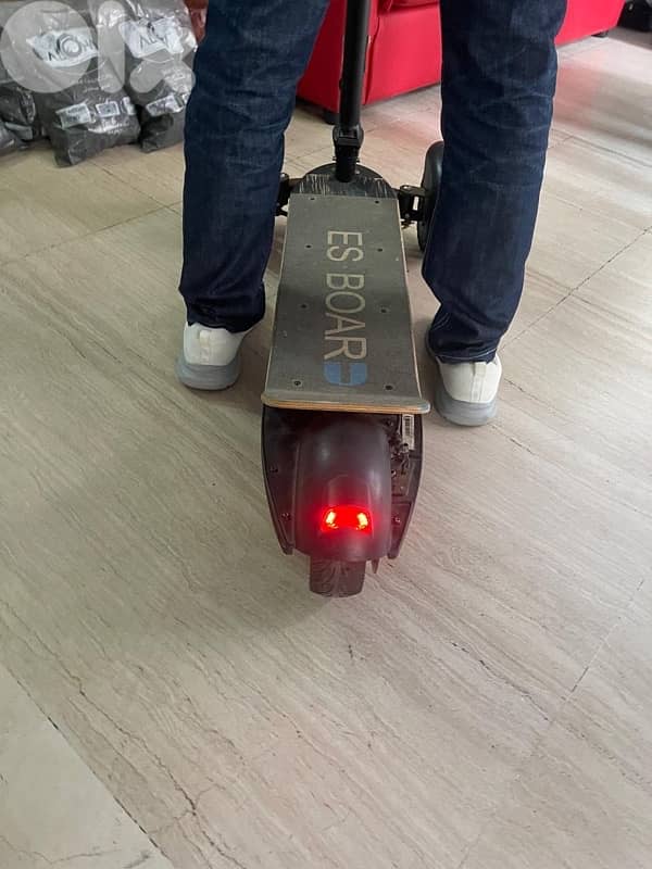 Es board scooter electric great condition 9