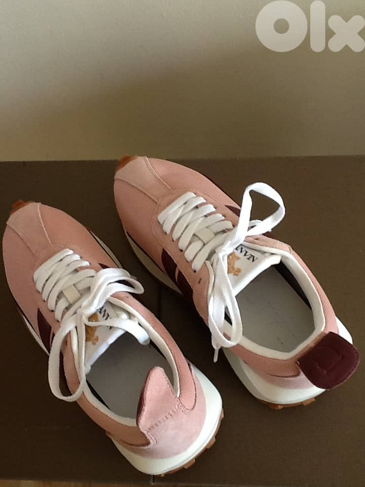 Lanvin Bumper Low-Top Sneakers 2