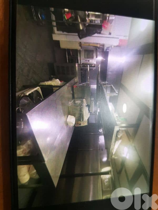 fully equipped kitchen 0
