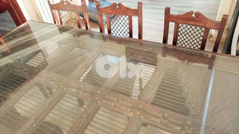 Antique Dining room with 8 chairs and dressoir 0