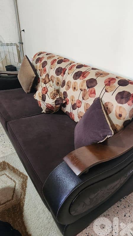 Living room used furniture 1
