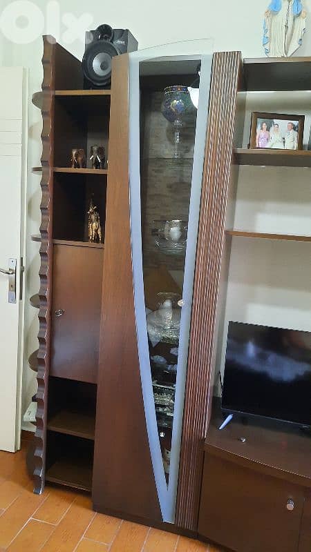 Brown TV Cabinet فيترين 2