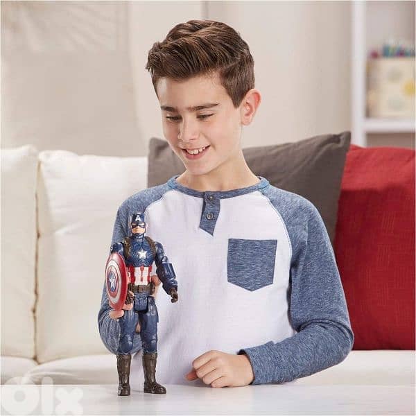 Captain America Figure (Limited Quantity) 8