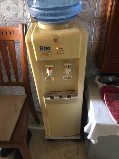 water dispenser haut and cold
