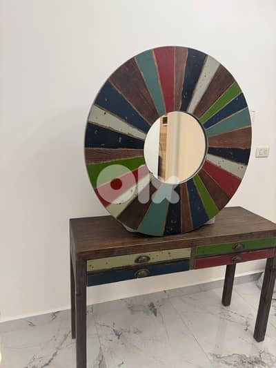 EXCELLENT condition GREAT value furniture & Deco