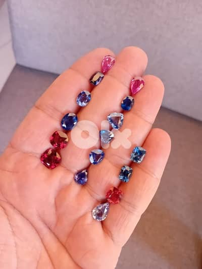 natural certified gemstones. . sapphire , spinel, garnet