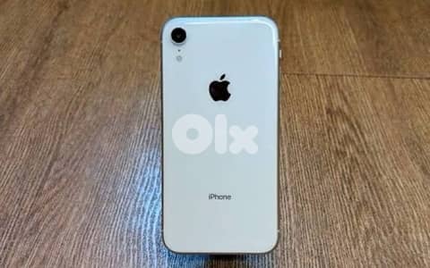 iphone xr bse3er momtez