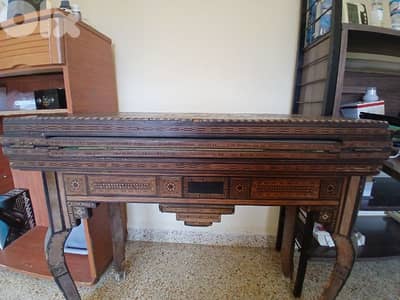 Damascus table