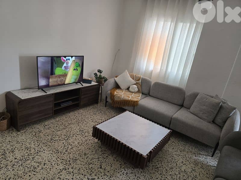 طاولة تلفاز  وطاولة نص 2
