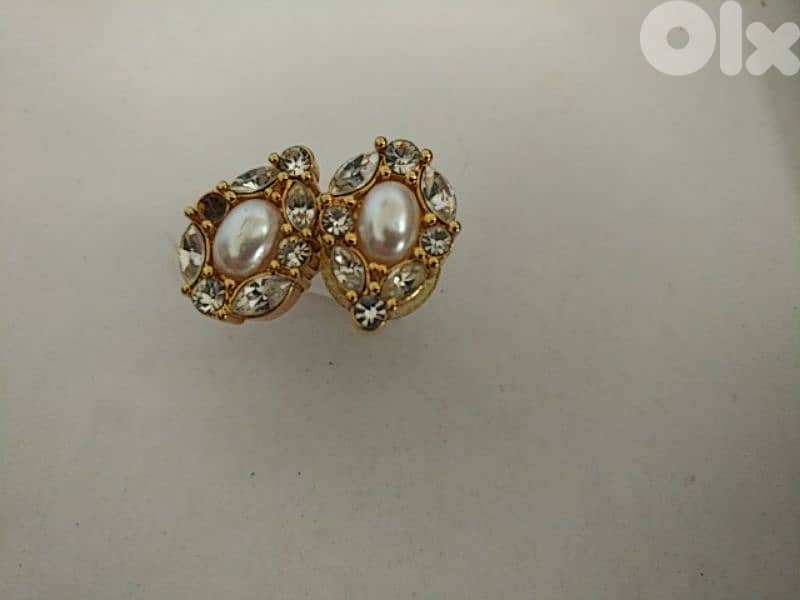 Old Oval earrings - Not Negotiable 0