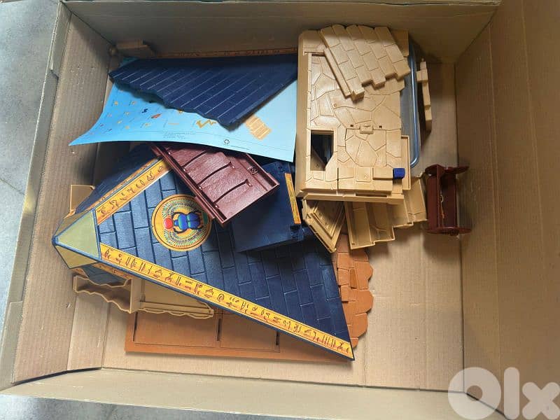 Playmobil set "Pharoah's Pyramid" 1
