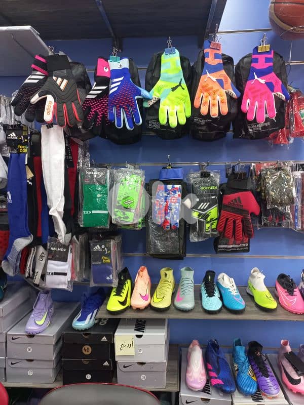 football and gloves shoes original adidas w nike w puma كفوف كرة قدم 2