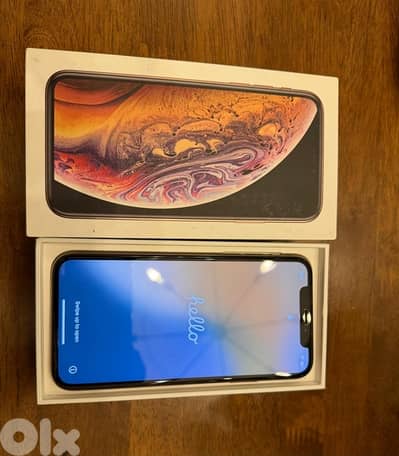 IPhone XS - 64gbs - Gold (Very good condition)