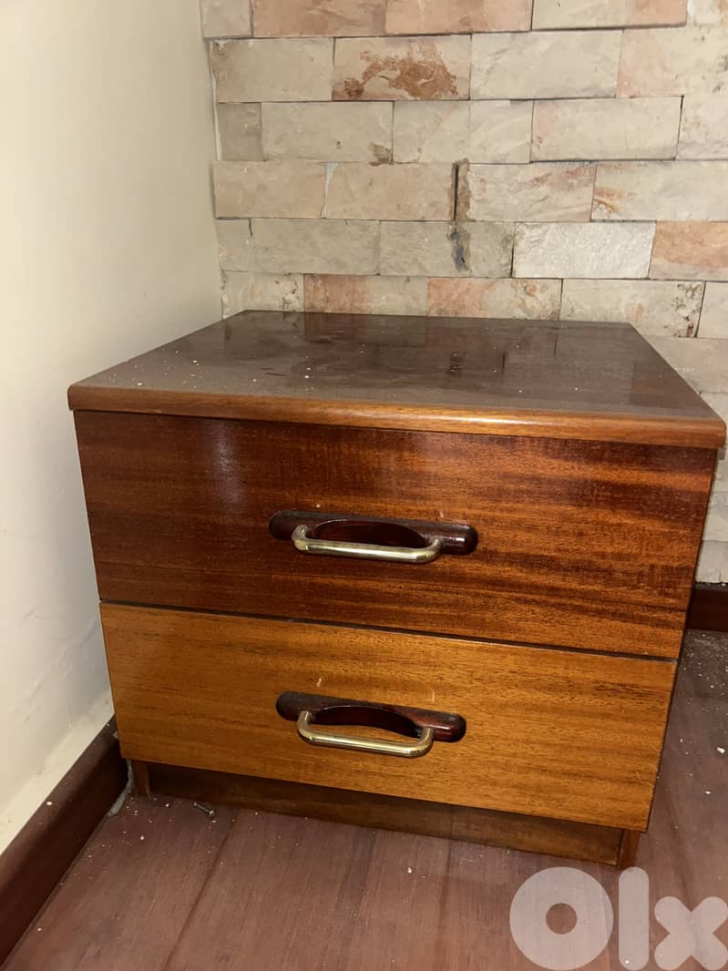 Wooden vanity + Bedside tables 3